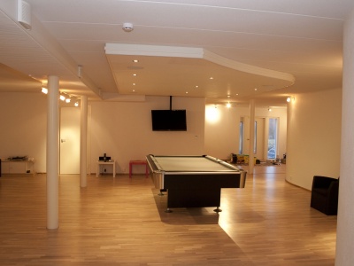 Biljardi huoneen valaistus