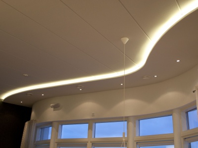 Epäsuoravalaistus ledinauhalla